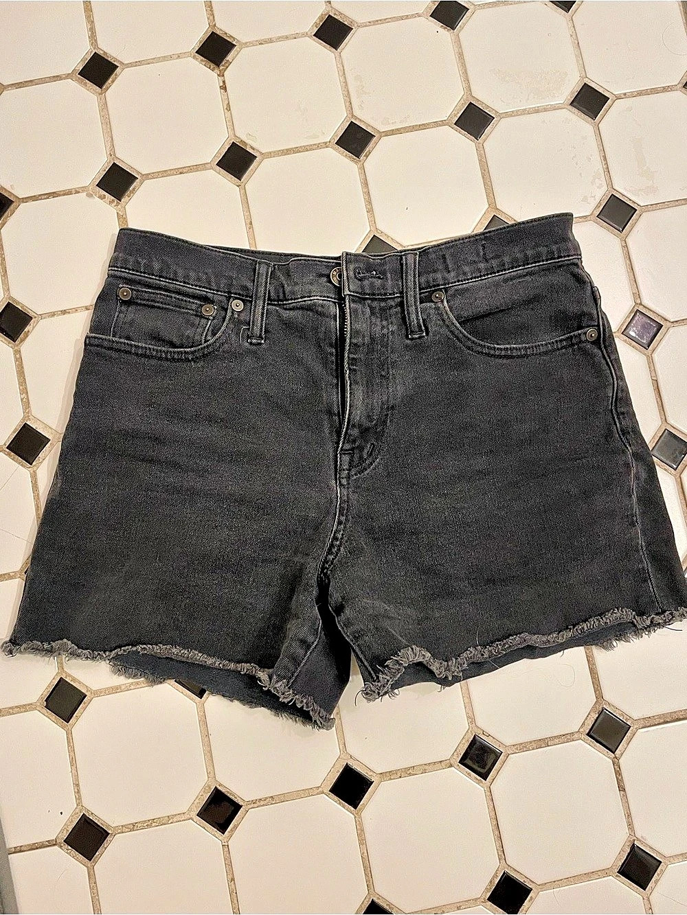 Madewell High-Rise Denim Shorts in Black Large